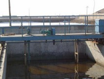 ZQ(B)GN型周邊傳(chuan)動全(半)橋(qiáo)式刮泥機(ji)